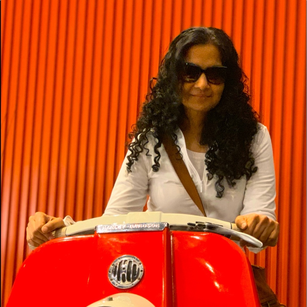 Meet your Posher, Divya